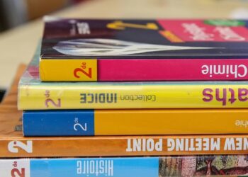 Chakib Benmoussa et Ahmad Rahou : Un dialogue pour l’avenir du livre scolaire au Maroc.