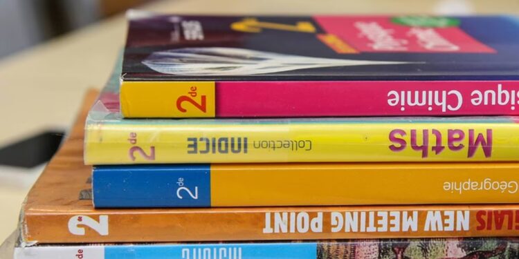 Chakib Benmoussa et Ahmad Rahou : Un dialogue pour l’avenir du livre scolaire au Maroc.