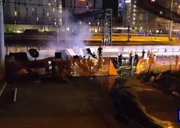 Tragédie à Venise : un bus chute d’un pont et prend feu, faisant au moins 20 morts