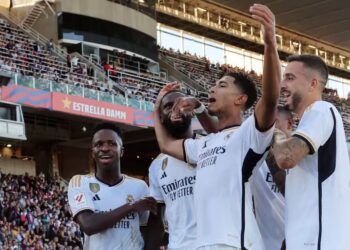 Jude Bellingham, la révélation du Clasico, propulse le Real Madrid à la tête de La Liga