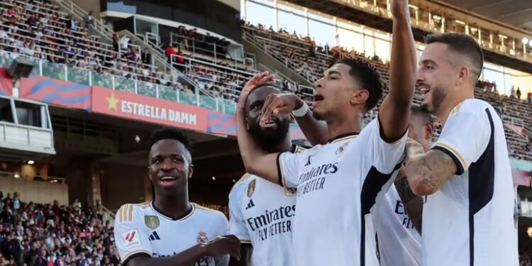 Jude Bellingham, la révélation du Clasico, propulse le Real Madrid à la tête de La Liga