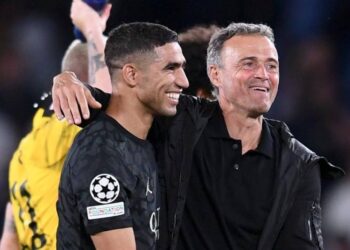 Achraf Hakimi acclamé par Enrique : Un avenir encore plus prometteur au PSG