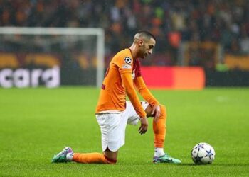 Soirée historique pour Hakim Ziyech: Il marque deux buts sur coup franc