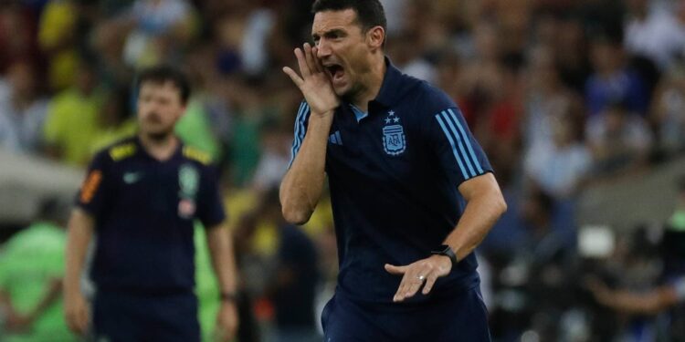 Scaloni déclenche une surprise après la victoire sur le Brésil