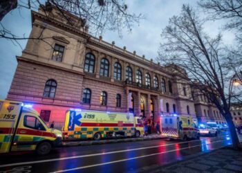 Fusillade à Prague : 14 Morts dans la Plus Grande Attaque Tchèque depuis 1993