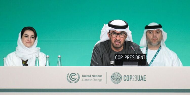 A la COP28, un « accord historique » pour une transition hors des énergies fossiles !