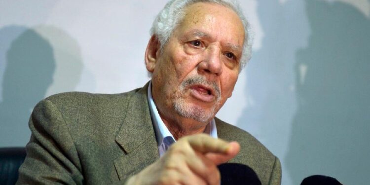 Décès du général Khaled Nezzar : Mystère et spéculations en Algérie