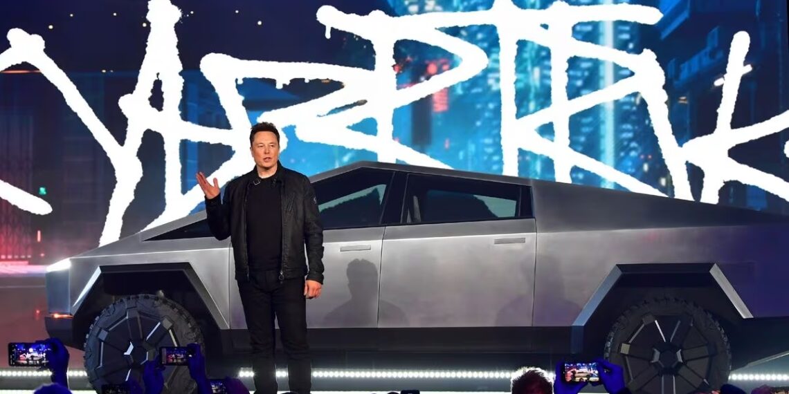 Elon Musk dévoile le futuriste &lsquo;Cybertruck&rsquo; de Tesla