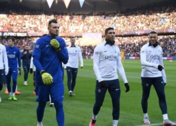 un joueur du PSG victime d’une attaque brutale à son domicile