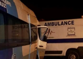 Tanger : Un malade en ambulance décède dans une collision avec un bus