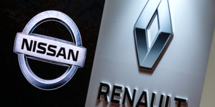 Renault vend une partie de sa participation dans Nissan