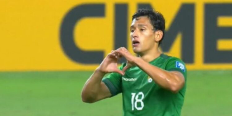 Víctor Ábrego, l’attaquant bolivien, rejoint officiellement le Raja Club Athletic