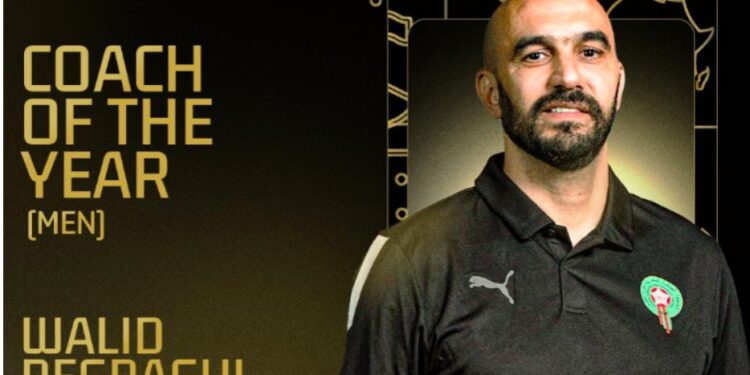 Walid Regragui remporte le prix du meilleur entraîneur en Afrique