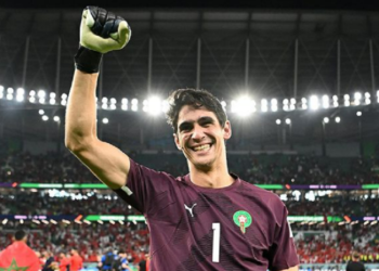 Yassine Bounou couronné Lion d’Or : Une récompense méritée pour le gardien d’Al Hilal