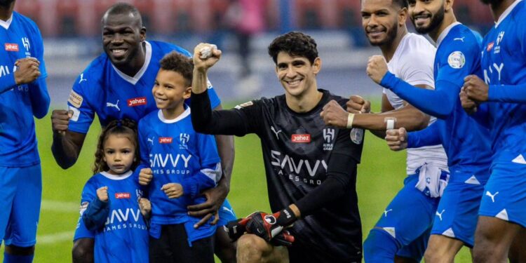 Yassine Bounou, continue sa série de “Clean sheets” avec Al Hilal
