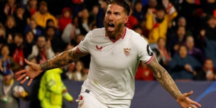 Le défenseur de Séville Sergio Ramos sort une chanson flamenco