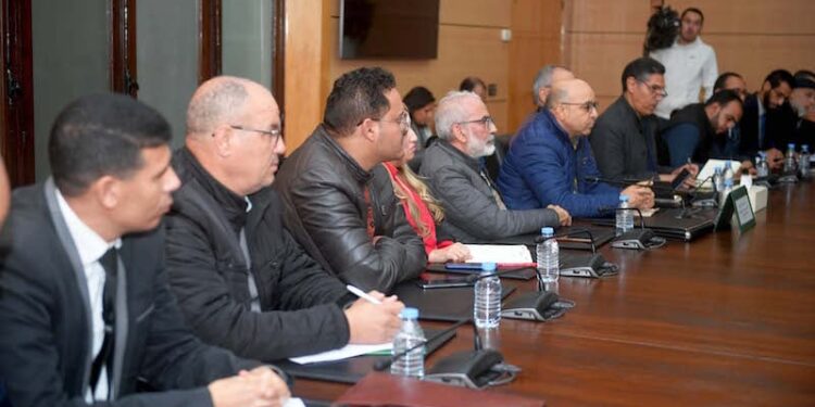 Crise des enseignants : Le gouvernement exclut plusieurs coordinations de la réunion cruciale