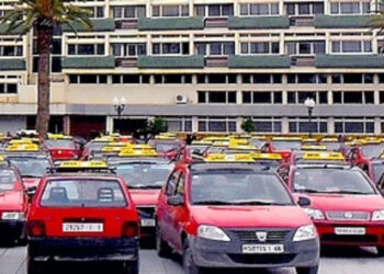 Les chauffeurs de taxi marocains se mettent à l’Anglais pour la CAN 2025 et la Coupe du Monde 2030