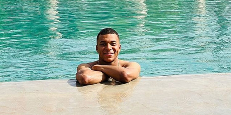 Escapade marocaine pour la star du PSG Kylian Mbappé et ses amis à Marrakech