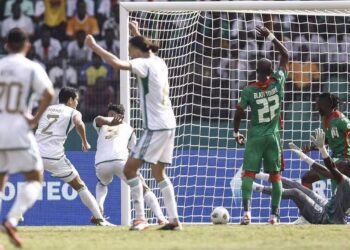 Résilience et combativité : L’Algérie arrache un match nul précieux contre le Burkina Faso