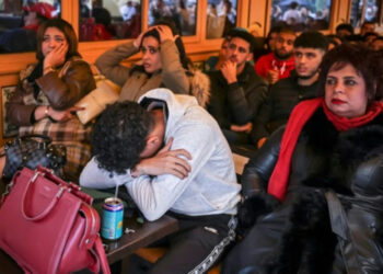 Déception profonde : Les supporters marocains expriment leur frustration après la défaite