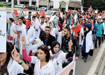 Colère et mobilisation historique des infirmiers marocains pour la revalorisation salariale