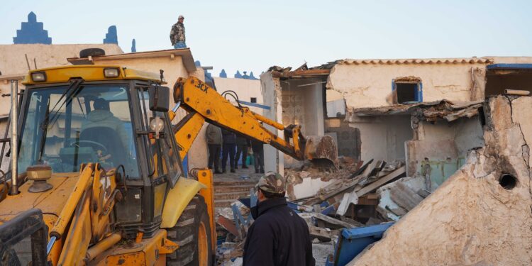 Le Wali Mohamed Mhidia s’attaque aux constructions illégales à Bouznika-Dahomey