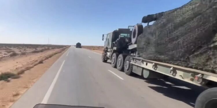 Renforcement militaire des FAR à Bir Gandouz : Déploiement de l’artillerie lourde près d’El Guergarat