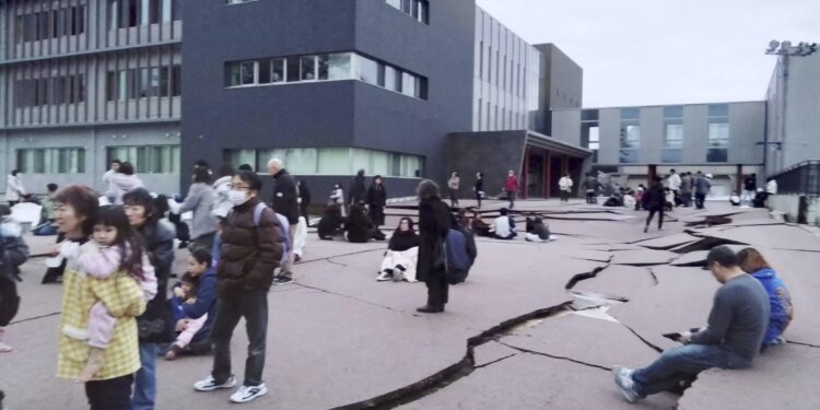 2024 commence avec une série de séismes au Japan: Une nation sous choc