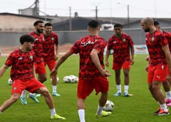 Lions de l’Atlas : Messieurs, ne jouez pas en smoking !