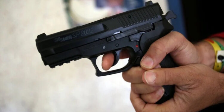 Confrontations violentes entre supporters à Casablanca : Tirs et arrestations