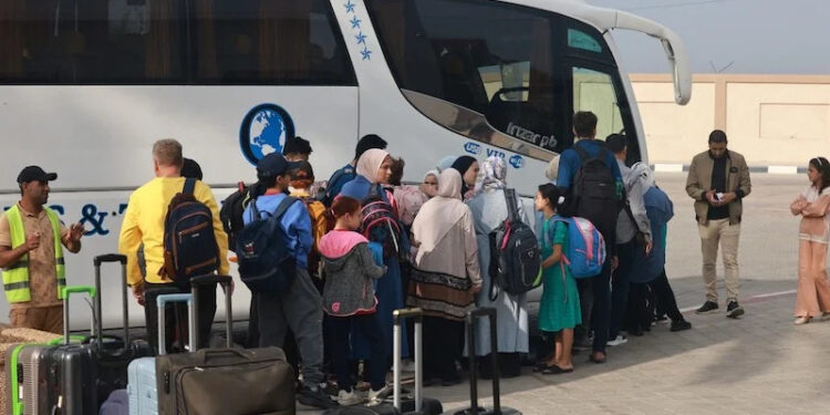 Des Marocains coincés à Gaza appellent à l’intervention du Roi Mohammed VI