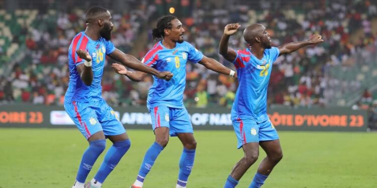 La RD Congo remporte une victoire cruciale sur la Guinée et se qualifie pour les demi-finales de la CAN 2023