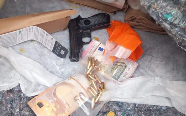 Bab Sebta : Un Algérien arrêté par la police Marocaine avec des armes et de l’argent