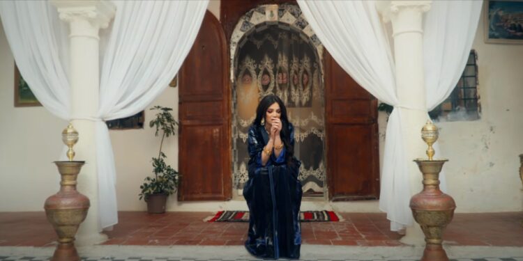L’artiste algérienne Numidia est accusée de plagier la culture marocaine