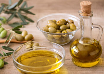 Les Bienfaits de l’Huile d’Olive: Un Trésor de Santé à Découvrir