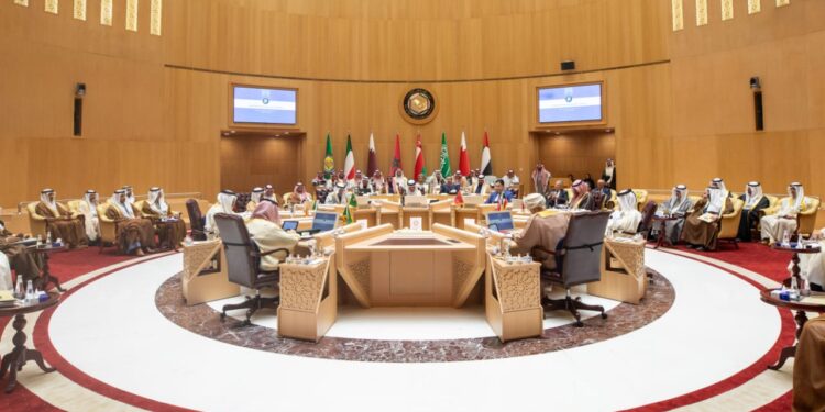 Renforcement des liens Maroc-Golfe : Une alliance stratégique en discussion à Riyad