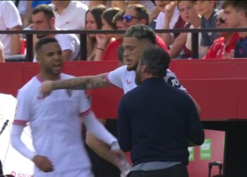 En-Nesyri explique son geste fort sur le banc du FC Séville