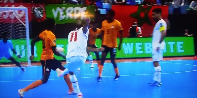 Les Lions de la Salle rugissent avec une technicité éblouissante : Victoire écrasante contre la Zambie à la CAN de Futsal