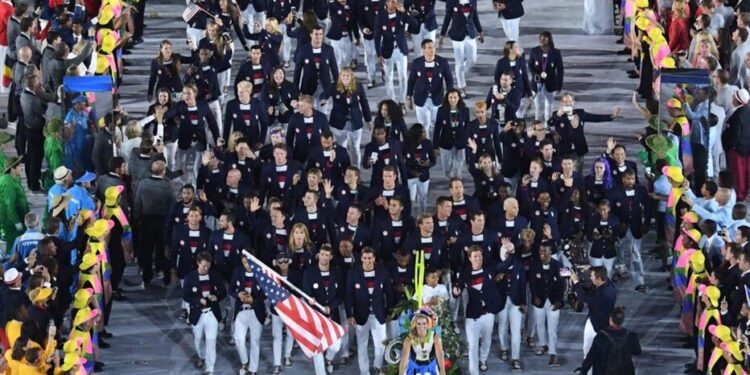 Surveillance renforcée : Les dirigeants Américains préparent les athlètes pour un déroulement en toute sécurité des jeux Olympiques