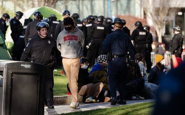 Manifestations pro-Palestine aux USA : Plus de 200 arrestations dans les campus