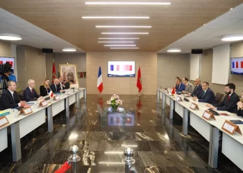 Réunion stratégique : Les échanges entre ministres français et marocains sur les investissements sahariens
