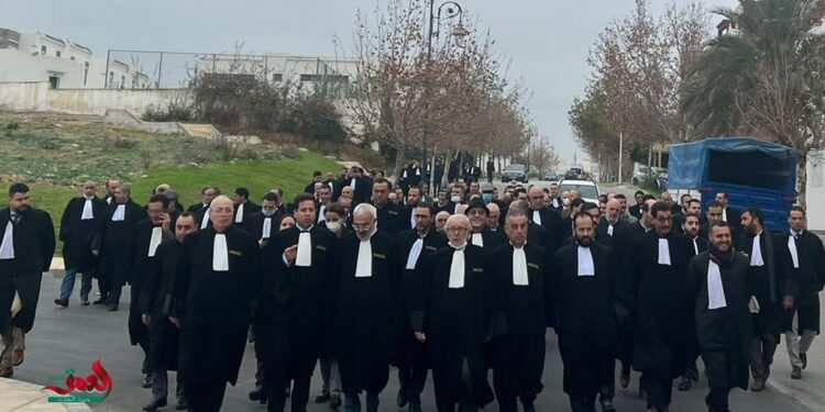 Attaque contre le barreau de Tunis : un recul démocratique en Tunisie