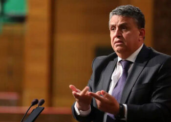 Le monostre de la justice dénonce l’illégalité des demandes d’actes de mariage par les hôteliers