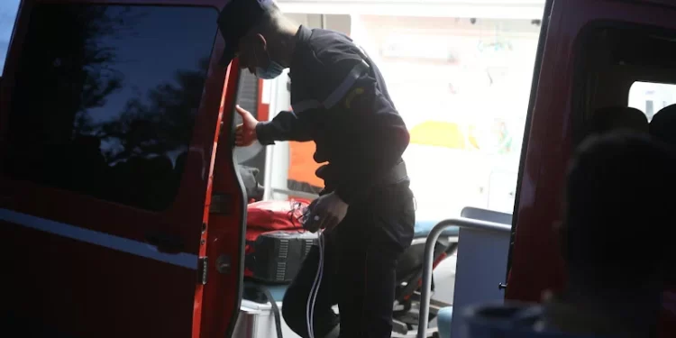 Tragédie à Sidi Allal Tazi : L’intoxication à l’alcool fait 11 morts et 82 intoxiqués