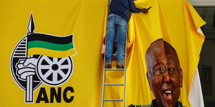 Fin de la majorité absolue pour le parti de Mandela en Afrique du Sud après trois décennies