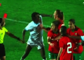 Violence sur le terrain: Ruth Kipoyi expulse pour un coup de poing sur Yasmine Mrabet