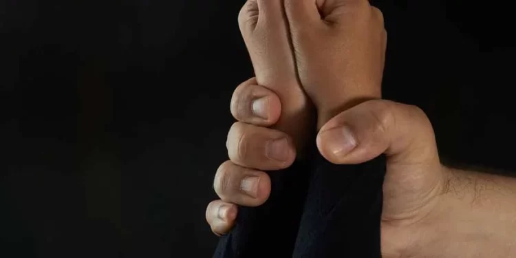 Violence sexuelle en milieu scolaire:  20 ans de prison pour un enseignant