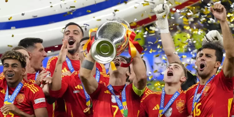 L’Espagne sacrée championne d’Europe : une victoire arrachée et une folie collective !