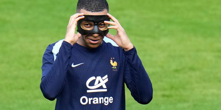 Kylian Mbappé : ‘Jouer avec un masque, c’est une horreur’